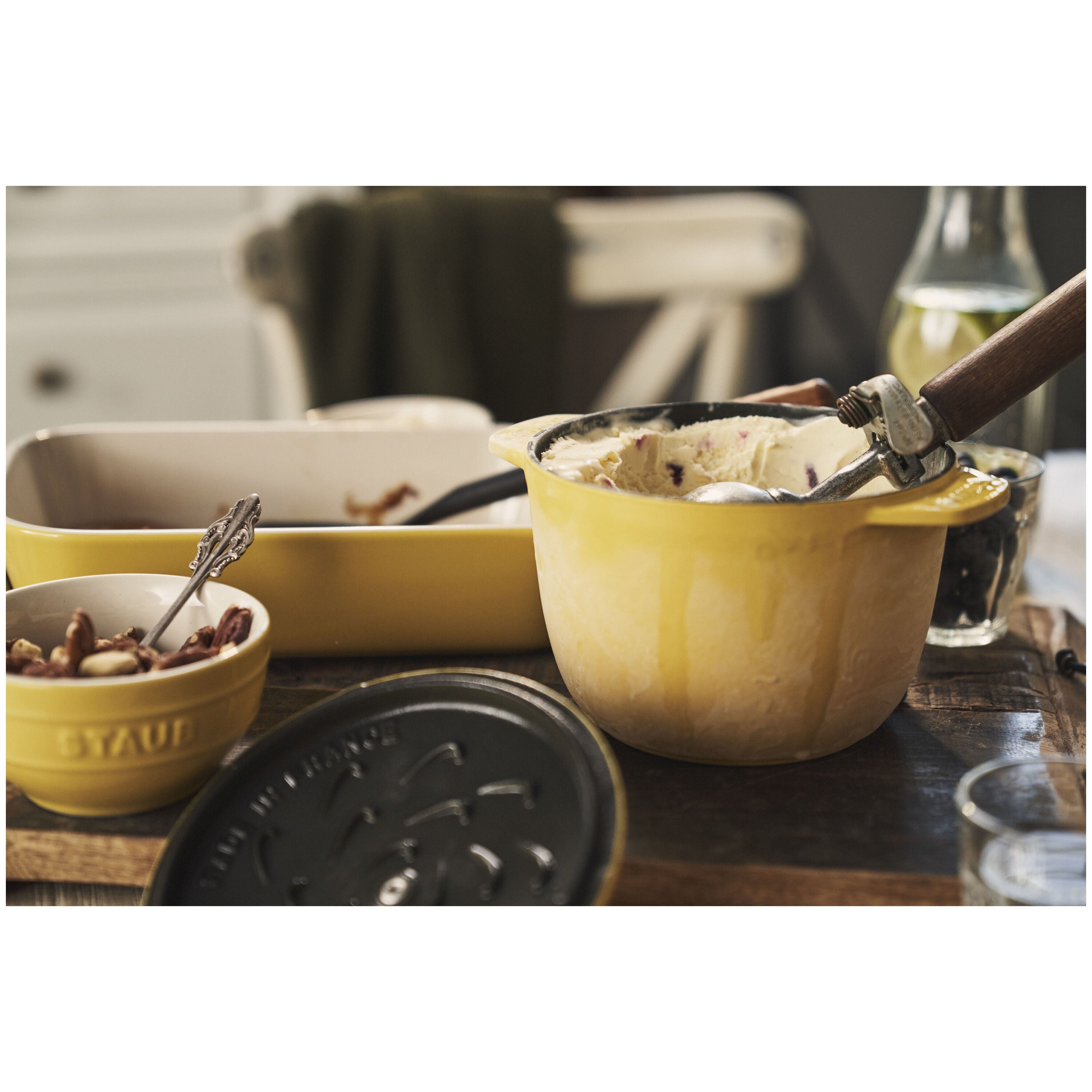 STAUB La Cocotte 1.75 L Cast Iron Round Rice Cocotte, Citron-2