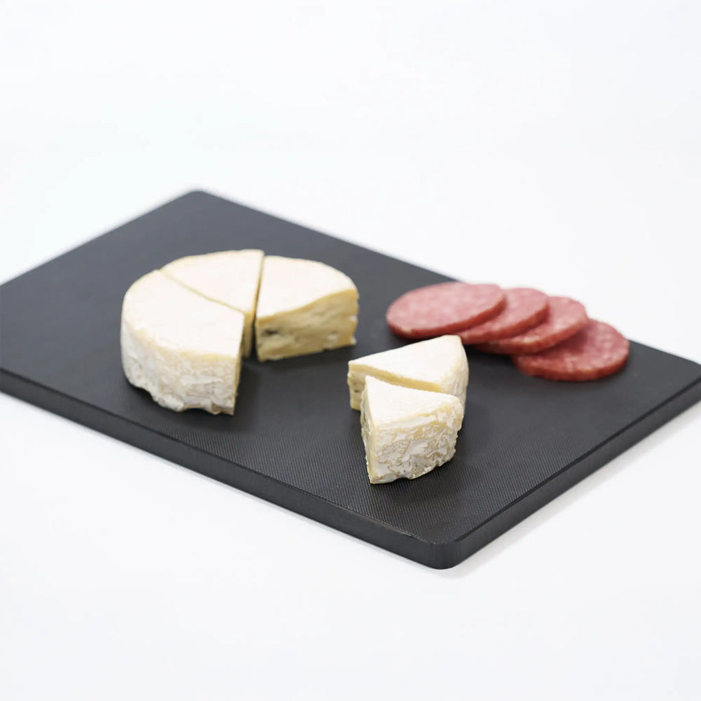 Eatoco Japan Ita Short Cutting Board – Compact Polyethylene Board (170 mm × 260 mm )