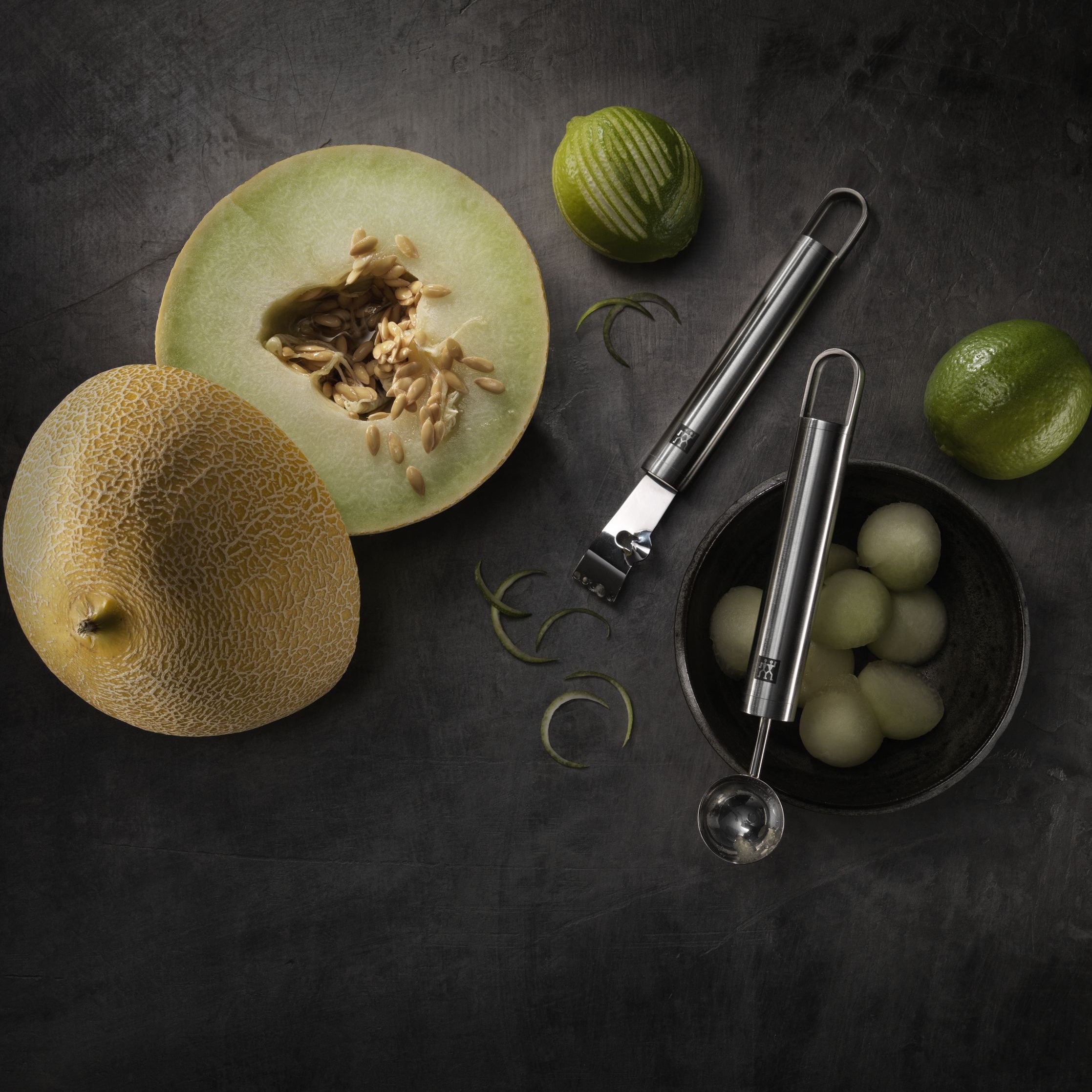 zwilling-pro-melon-scoop-1810-stainless-steel-maheu-cuisine-04